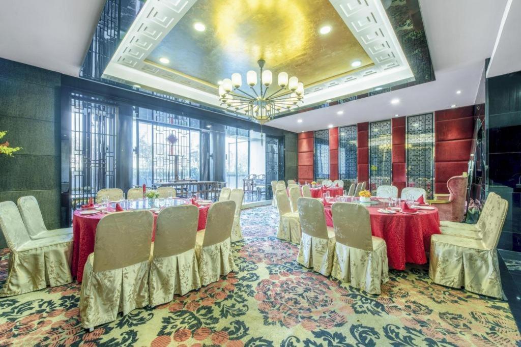 Park Lane Hotel Shunde Exterior photo