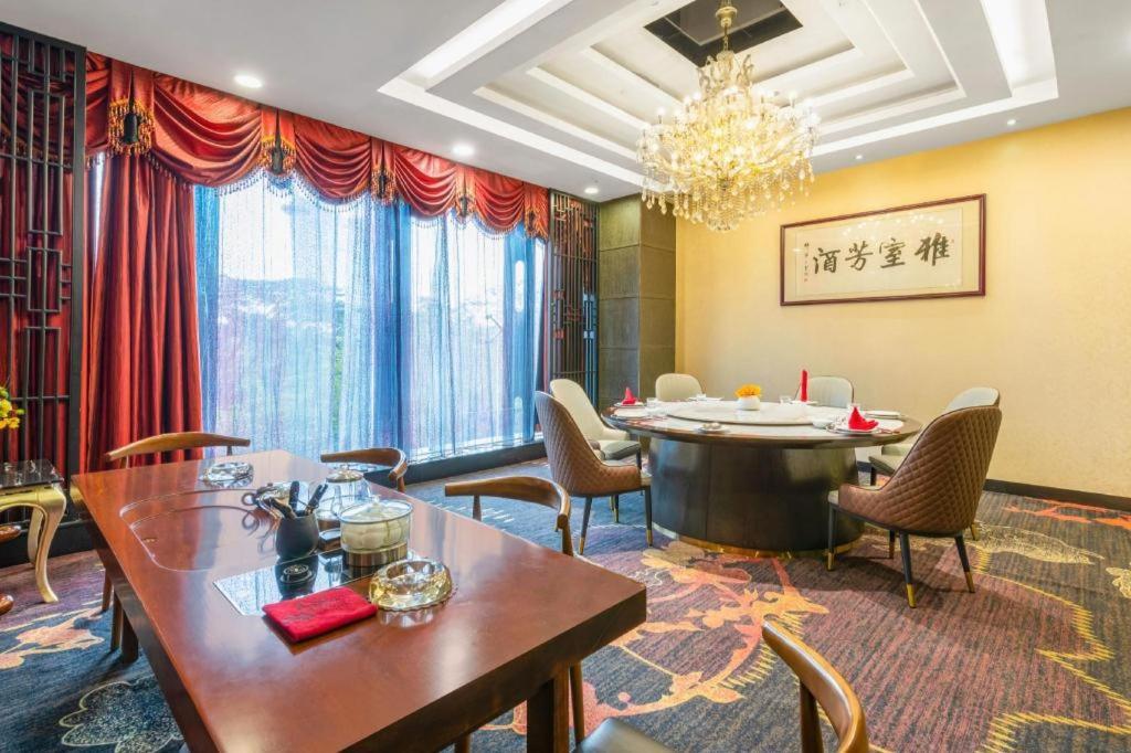 Park Lane Hotel Shunde Exterior photo